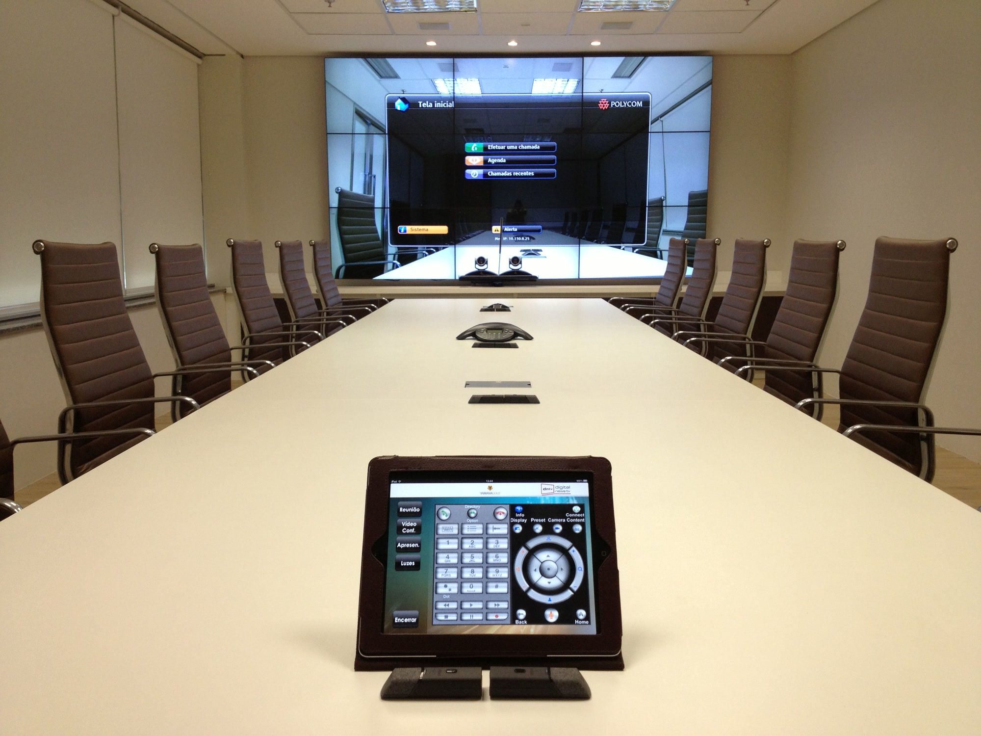 Yamana corporate meeting room with a video wall and tablet-based audiovisual controls